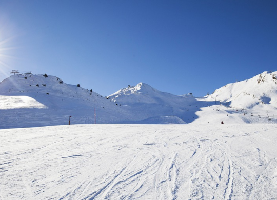 Comment obtenir un emploi en Andorre : permis de travail, liste de documents